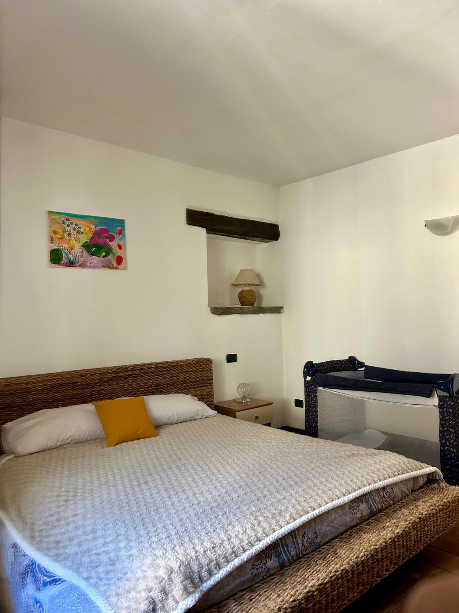 Al Civico 7 Villa Oliveto Lario Exterior photo